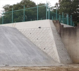 藤岡ニューハイツ調整池工事